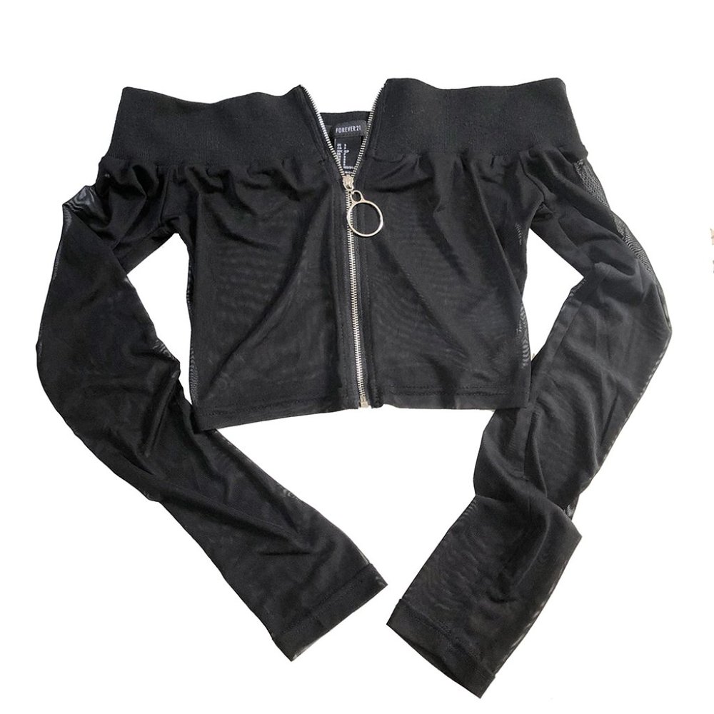 3/30 💖 black mesh long sleeve crop top